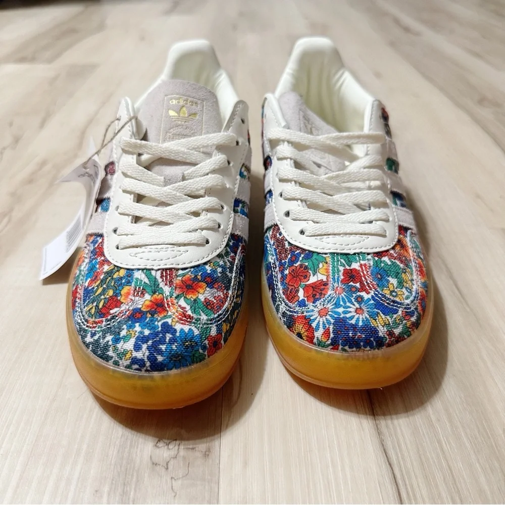NWT Adidas GAZELLE INDOOR X LIBERTY LONDON SHOES
Size 7.5 - Picture 3 of 10